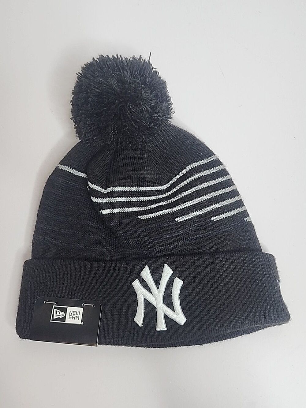 New York Yankees Cuffed Knit Beanie Cap Hat Black Pompom Zig Zag MLB Baseball NY